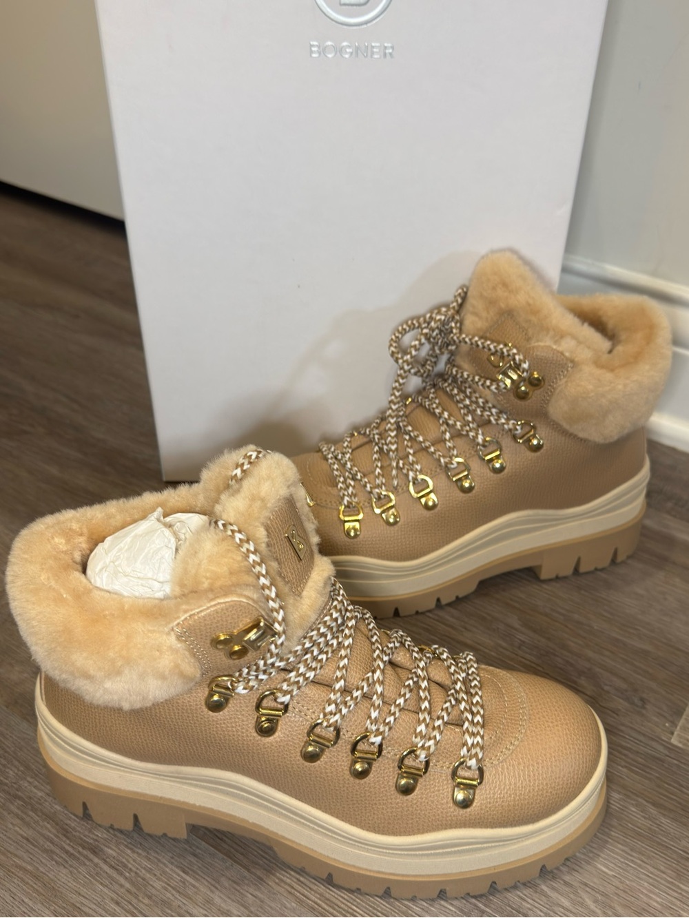 Bogner Arosa Shearling Lined Ankle Snow Boots in Nude